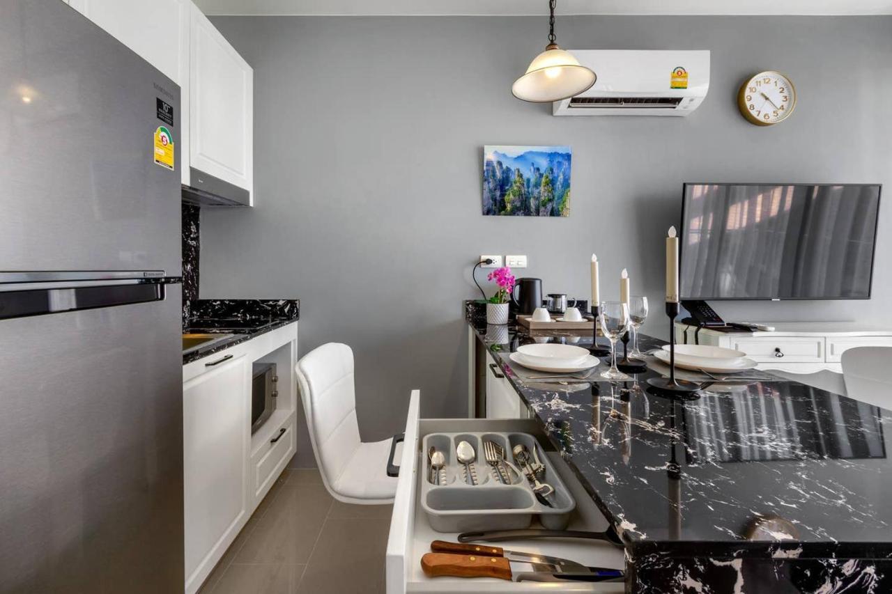 Palmyrah Surin, Modern 1Br With Terrace, 150 Meters To Surin Beach Esterno foto